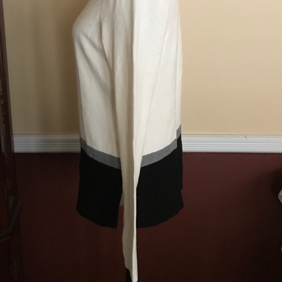 White House Black Market sweater size large - Picture 6 of 6